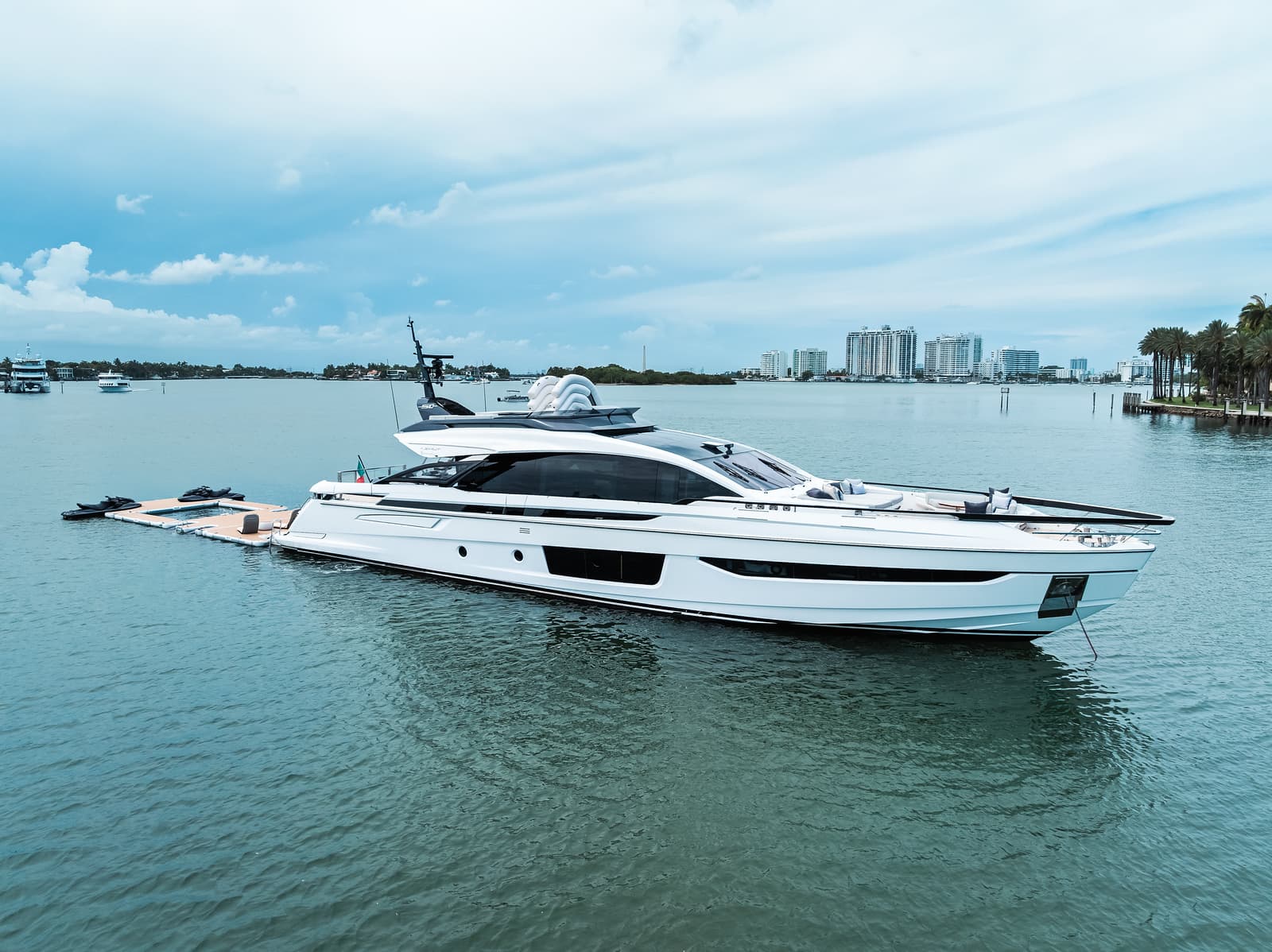 94' Azimut
