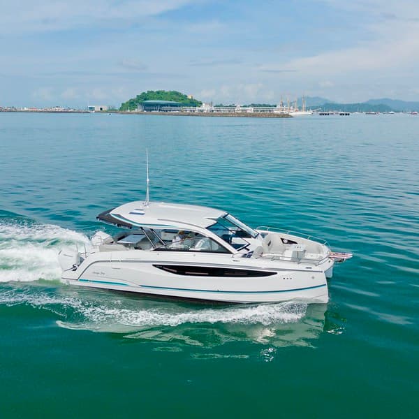 38’ Jeanneau