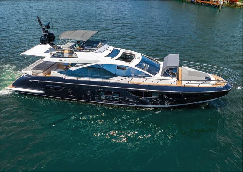 72' Azimut S image 1