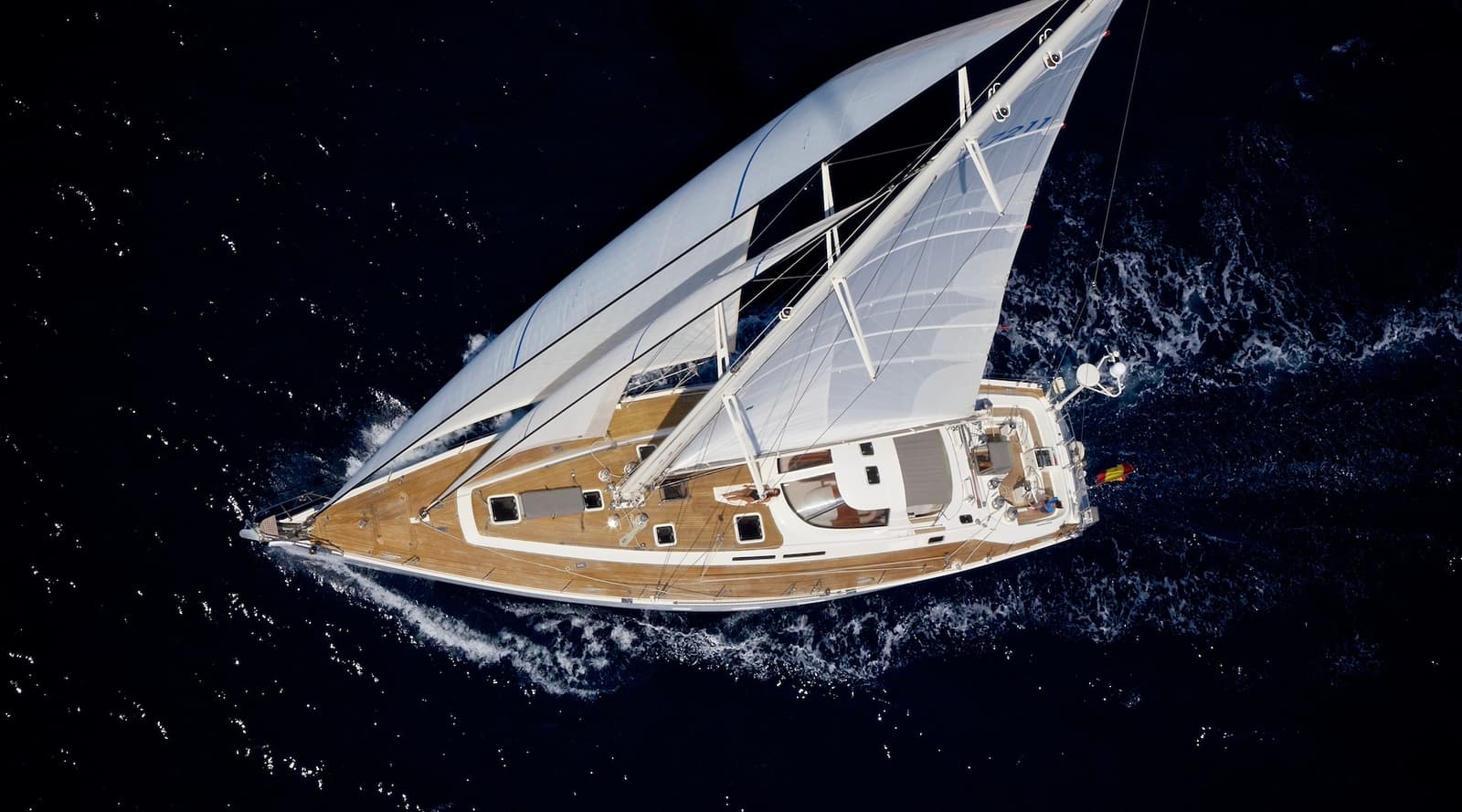 80' Pendennis